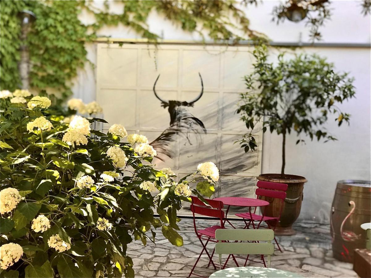 Hotel Saint Louis Aigues-Mortes Exterior foto