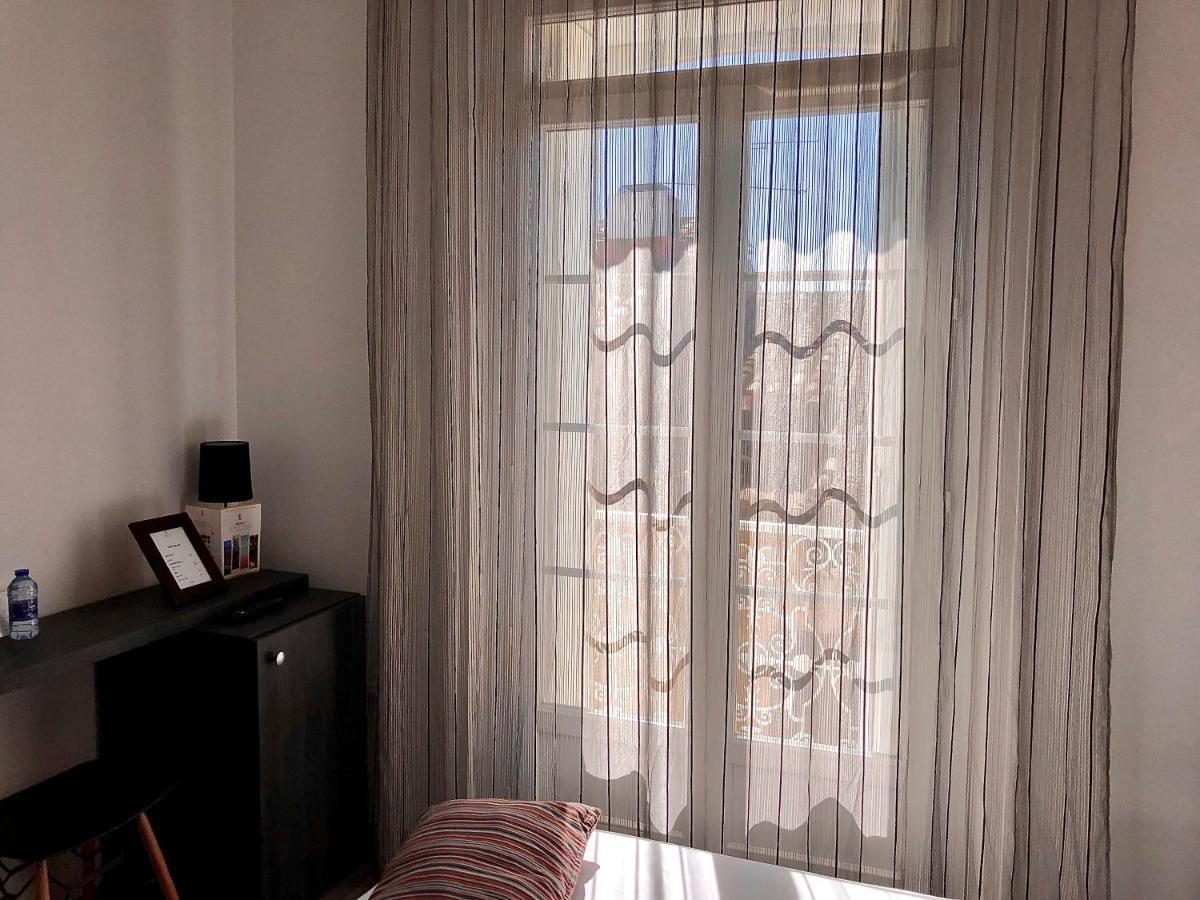 Hotel Saint Louis Aigues-Mortes Exterior foto
